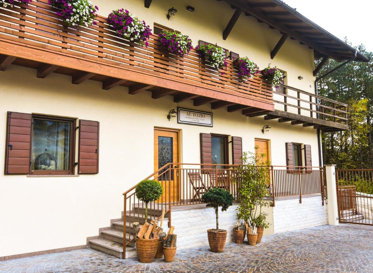 Wellness Lodge Riccardo Santa Giuliana Exterior photo